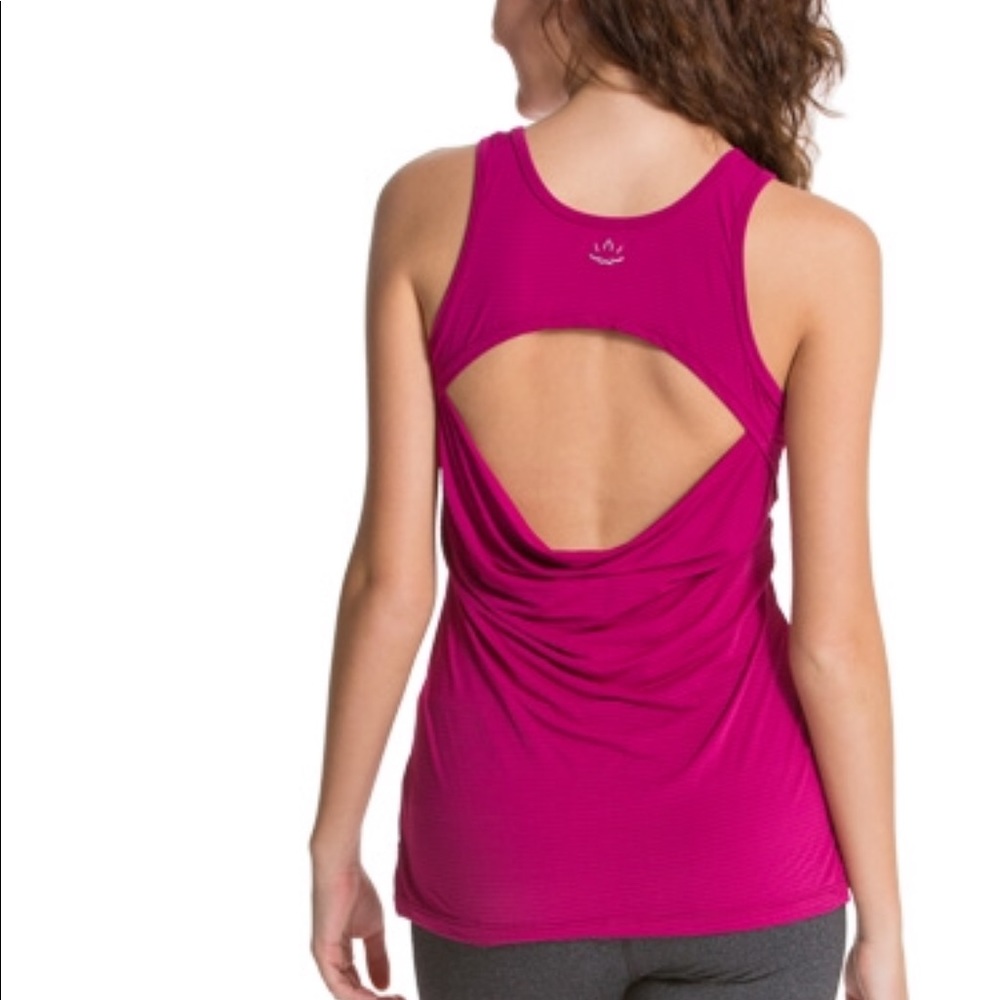 NWT Beyond Yoga Sleek Stripe Drape Back Tank